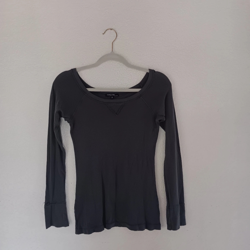 Crown Jewel long sleeve. Size Small. Gray.